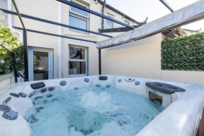 The Bay Cottage Hot Tub & Sauna Morecambe Bay